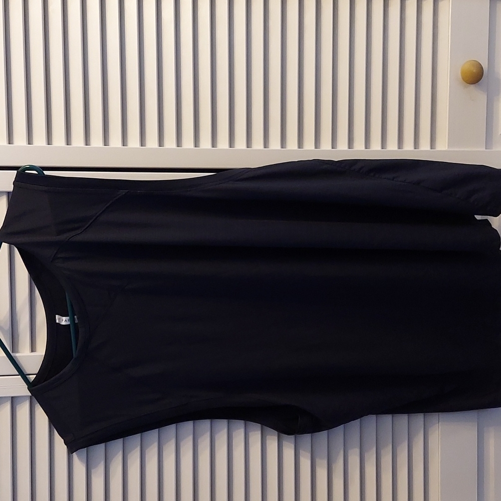 Fabletics sleeveless tank